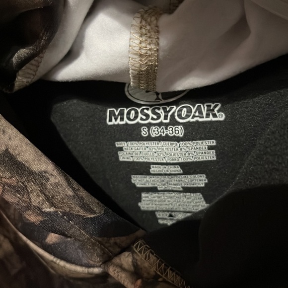 Mens Mossy Oak  Camo Tech Hoodie with Face Gaiter - Picture 4 of 10